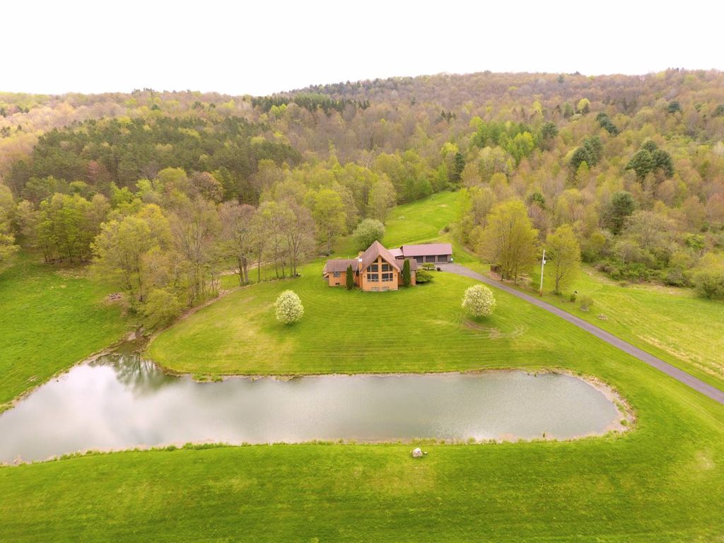 Blewer Rd, Newark valley, NY 13811