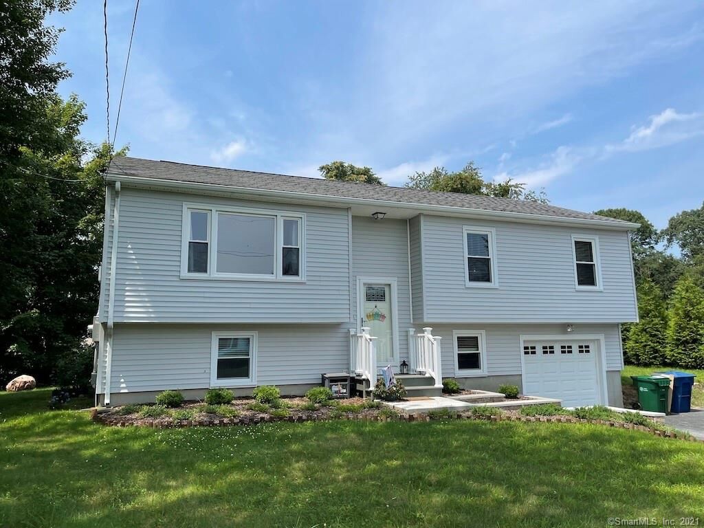 24 Bloomingdale Rd, Quaker Hill, CT 06375