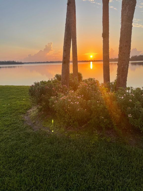 1820 Tarpon Ln #E101, Vero Beach, FL 32960
