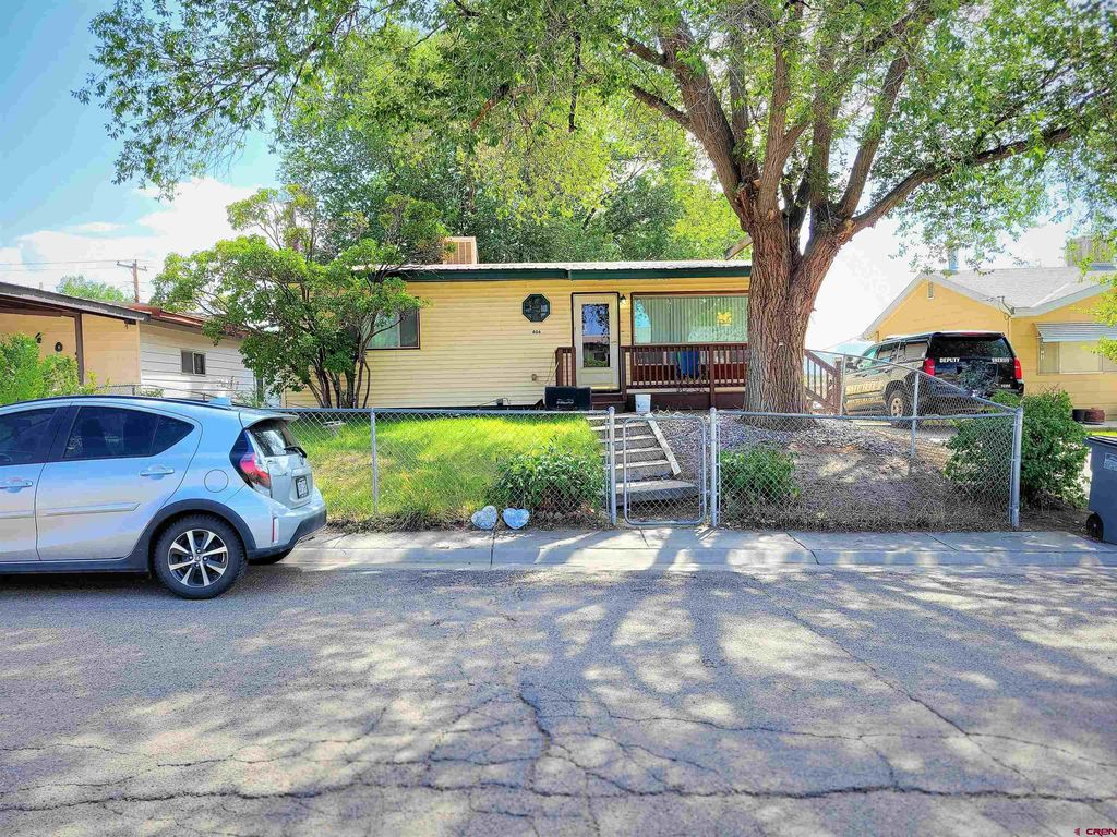 406 S Valley Rd, Cortez, CO 81321