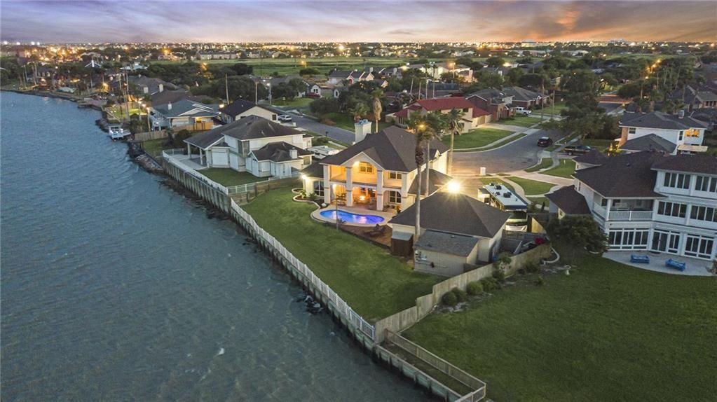 view 6th full size image of this home