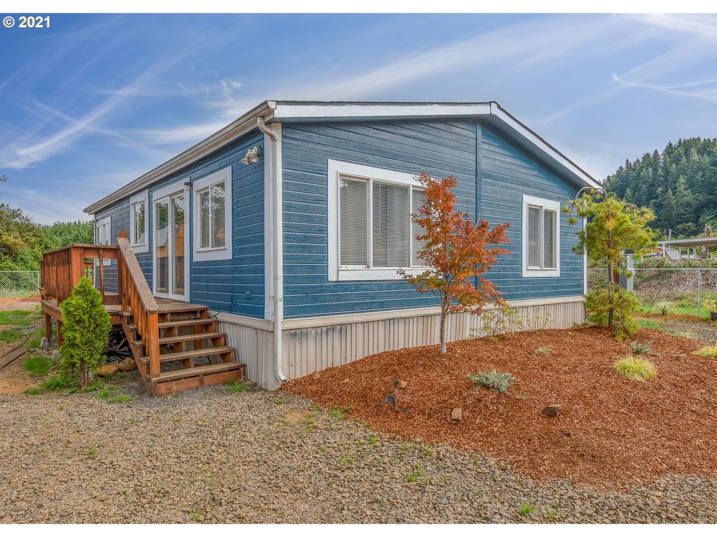 91083 Old Mill Town Rd, Clatskanie, OR 97016