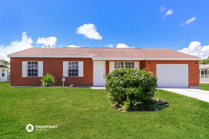 2250 SE Baron St, Pt Saint Lucie, FL 34952