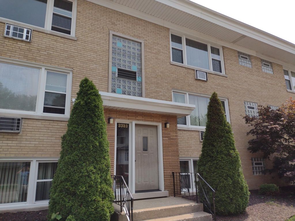 3323 Wisconsin Ave #5, Berwyn, IL 60402