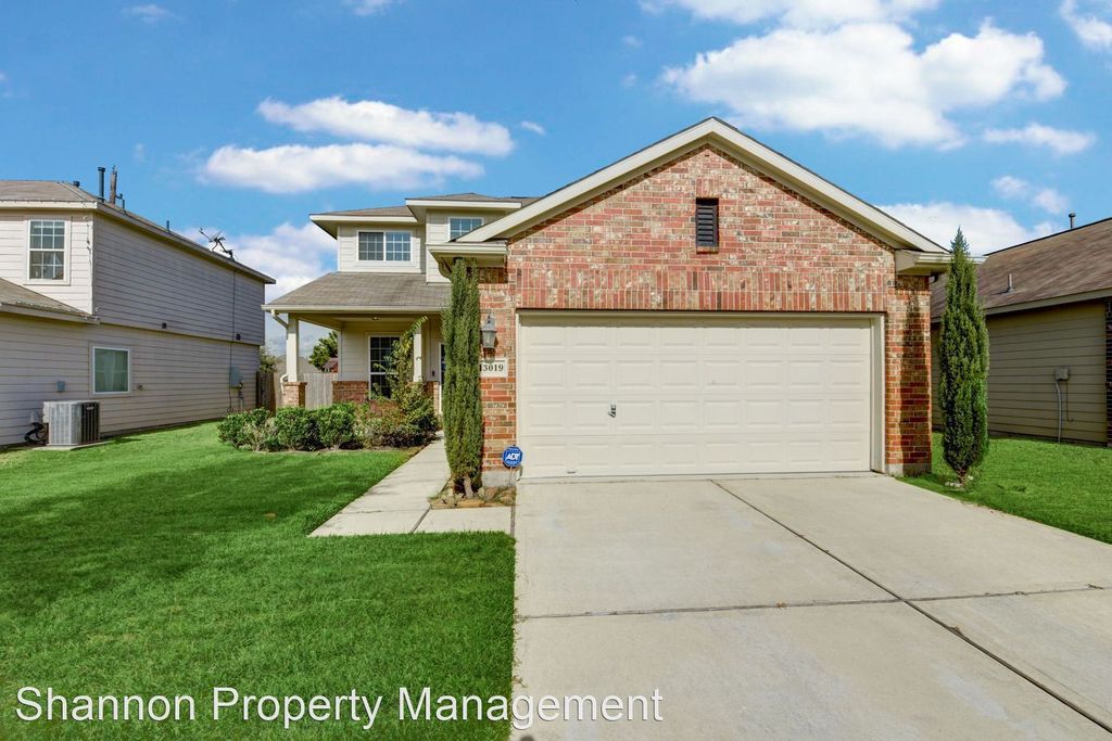 13019 Mariposa Meadow Ln, Houston, TX 77044