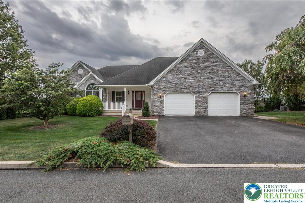 Sawa N。 18064, PA Real Estate & Homes for Sale | Redfin