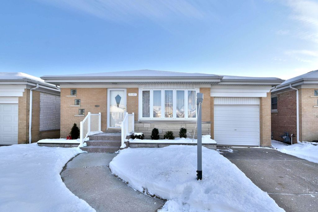 7617 W Ainslie St, Harwood Heights, IL 60706