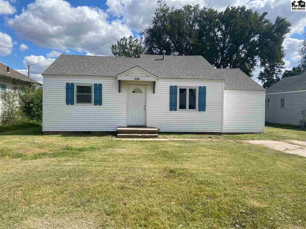 806 S Taylor St, Pratt, KS 67124