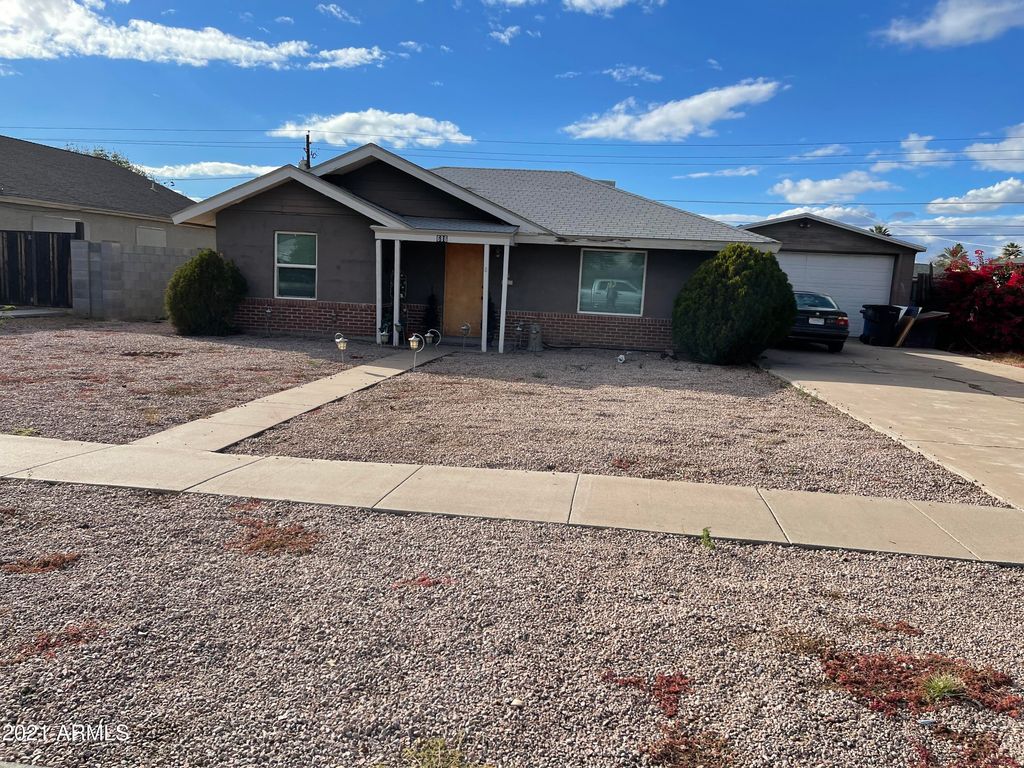 686 N Washington St, Chandler, AZ 85225
