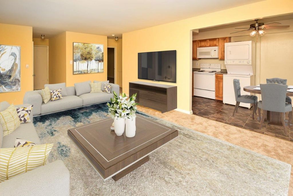 413 N Warwick Rd, Magnolia, NJ 08049