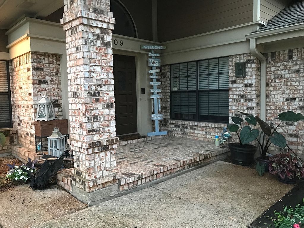 2609 Cypress Hills Ct, Arlington, TX 76006
