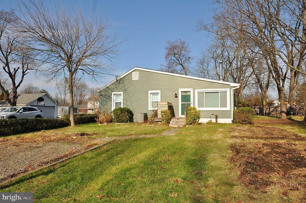 21 Williamson Ave, Levittown, PA 19054 Trulia