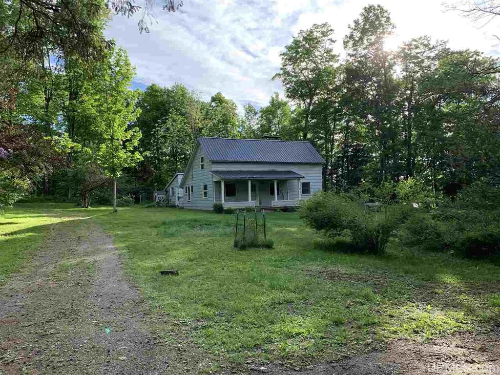 13082 Erickson Rd, Skanee, MI 2 Bed, 2 Bath SingleFamily Home 35