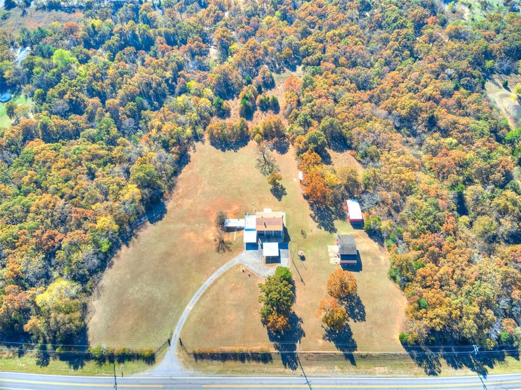 view 39th full size image of this home
