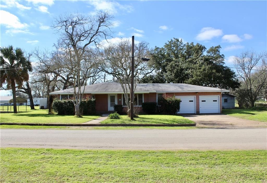 729 N Main St, Lexington, TX 78947 Trulia