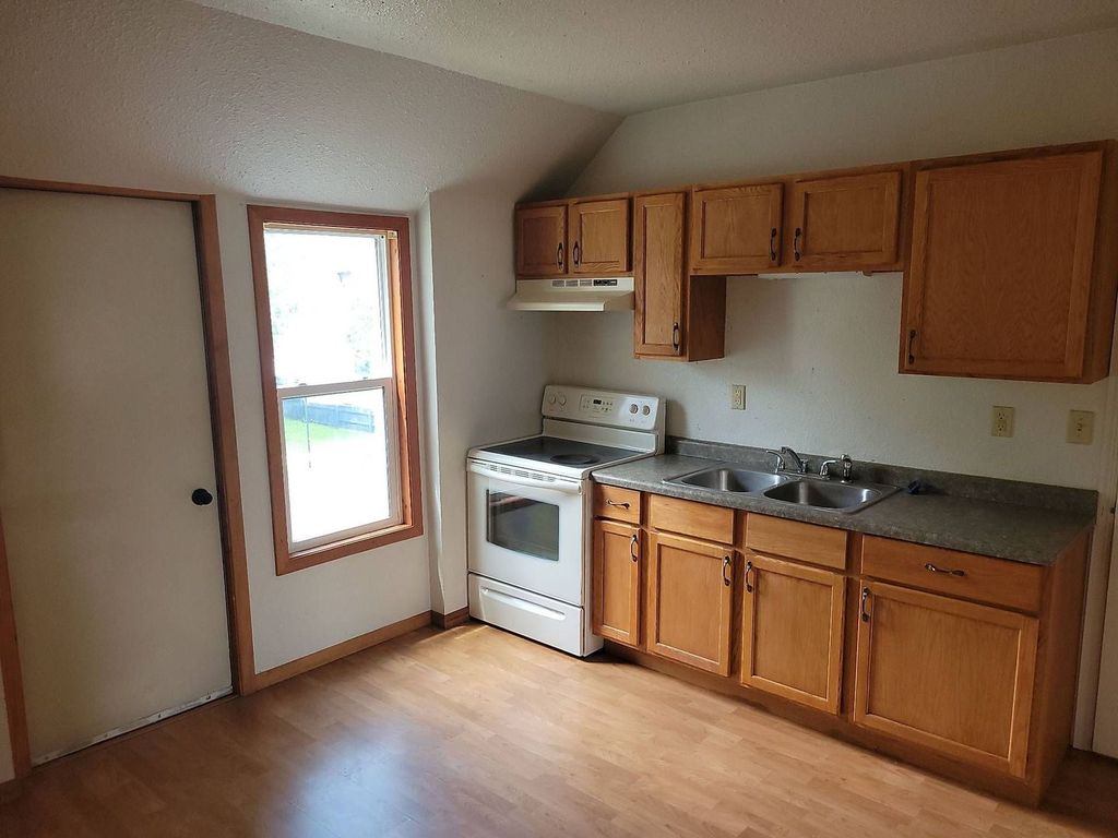 204 Edwards St, Wausau, WI 54401
