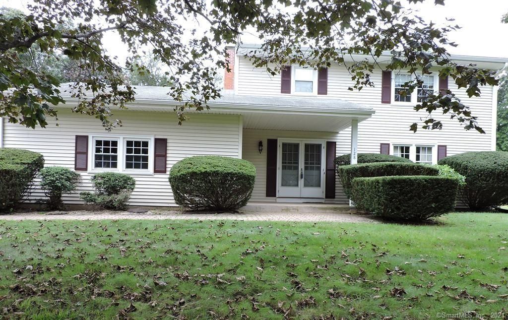 128 Pond Ln, Manchester, CT 06042
