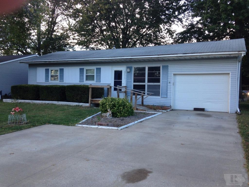 4613 Avenue L, Fort Madison, IA 52627