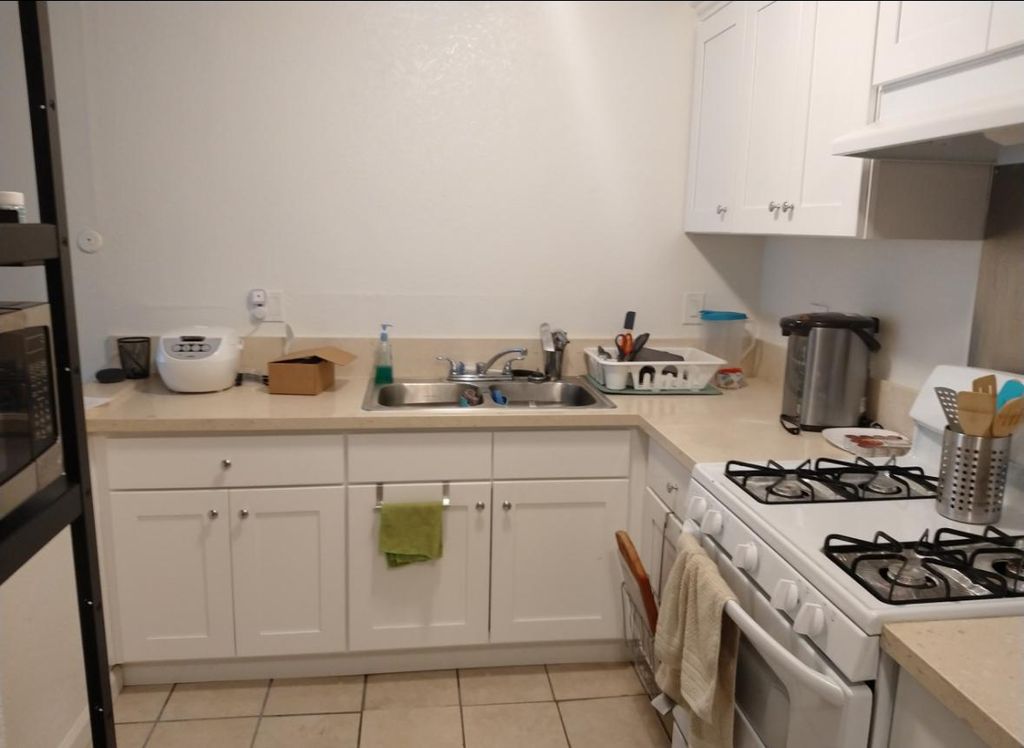 7882 1st St 11, Stanton, CA 90680 Apartment for Sale