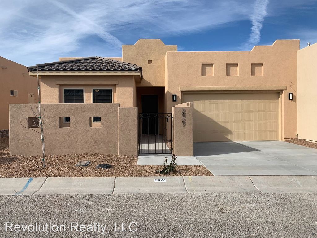 2427 Elena Way, Las Cruces, NM 88011