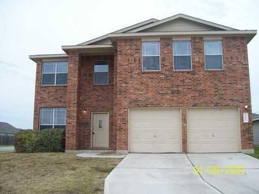 303 Quail Hollow Dr, Hutto, TX 78634