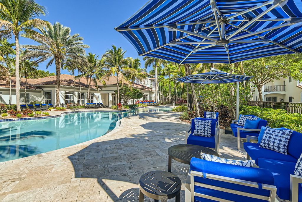 13500 NW 3rd St #31-104, Fort Lauderdale, FL 33325