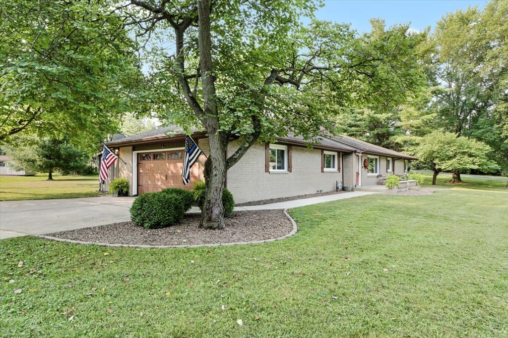 1903 Forestview Dr, Mahomet, IL 61853 Trulia