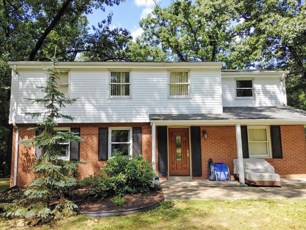 2509 Middle Rd, Glenshaw, PA 15116
