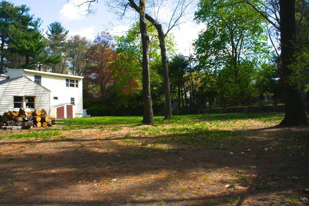 9 Park Ave, Tewksbury, MA 3 Bed, 2 Bath SingleFamily Home 20