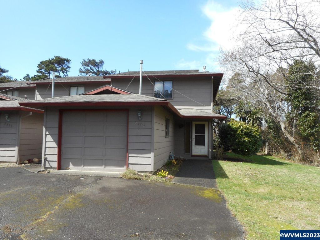 2457 NW Jetty Ave, Lincoln City, OR 97367