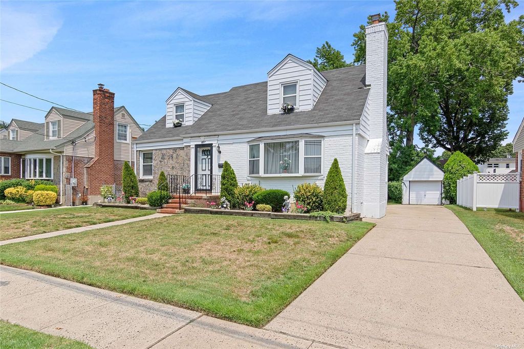 15 Meadowbrook Lane, Valley Stream, NY 11580 Trulia