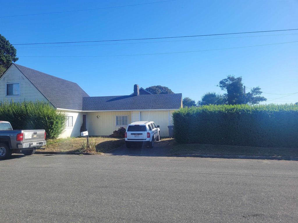 1067 Lauff Ave, Crescent City, CA 95531 Trulia