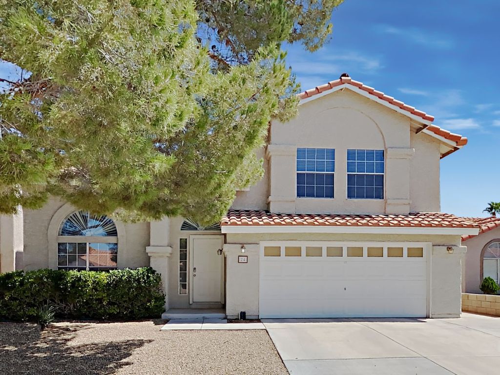 30 Fantasia Ln, Henderson, NV 89074