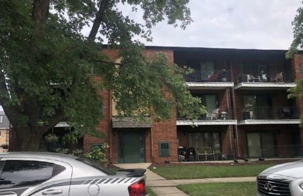 7012 98th St #3B, Chicago Ridge, IL 60415