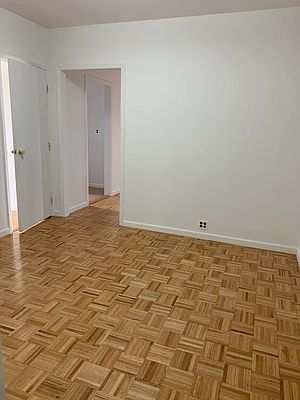 440 E 6th St #5b, New York, NY 10009