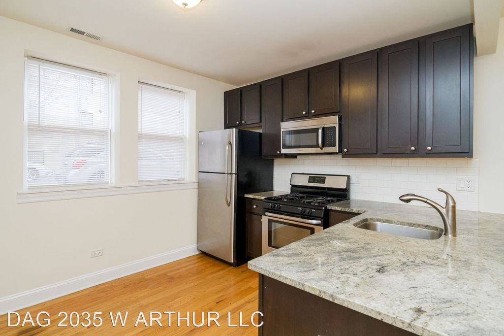 6456 N Seeley Ave #2, Chicago, IL 60645