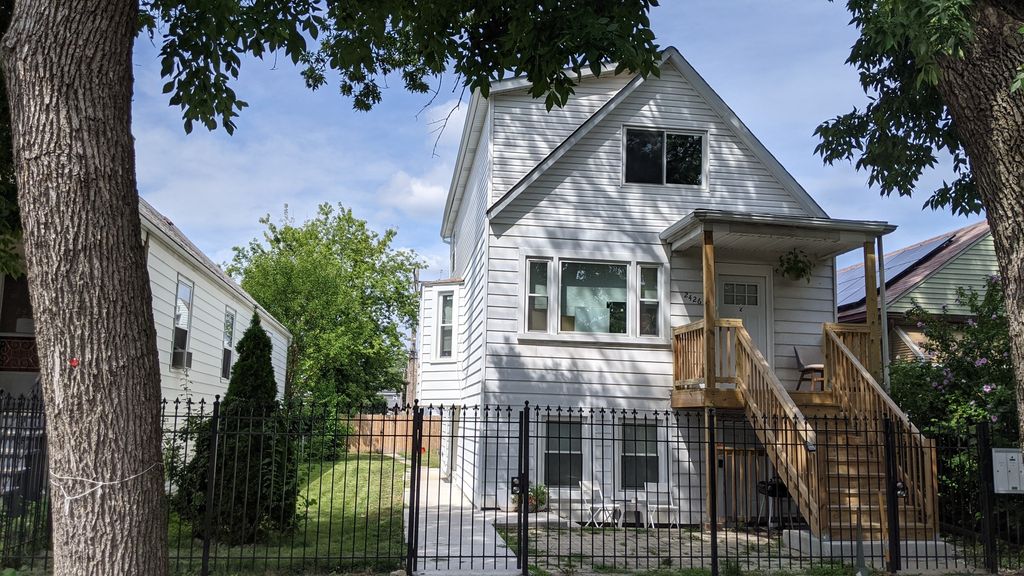 2426 N Luna Ave, Chicago, IL 60639