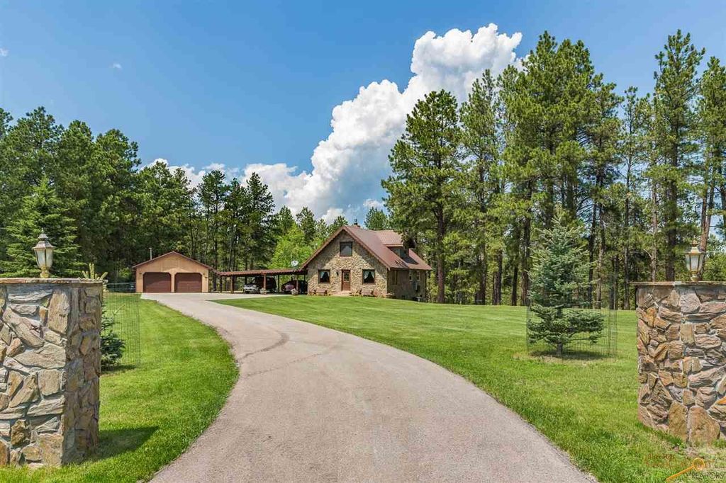 12542 Old Hill City Rd, Hill City, SD 57745