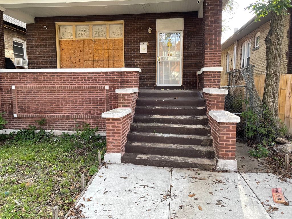 7357 S Vernon Ave, Chicago, IL 60619
