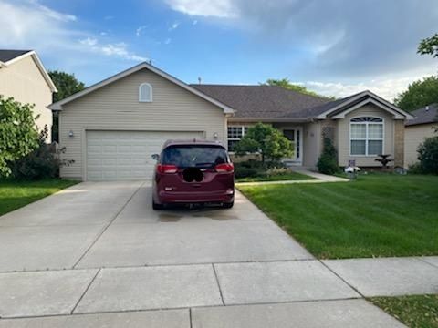 5302 Glenbrook Trl, Mchenry, IL 60050