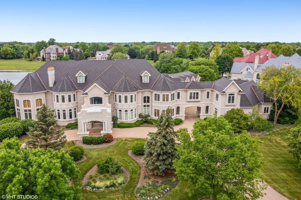 6 Cutters Run, Barrington, IL 60010