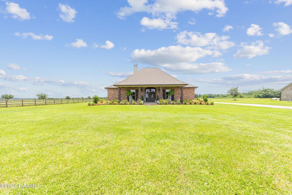 1915 Crochet Rd, New Iberia, LA 70563 MLS 24005116 Trulia