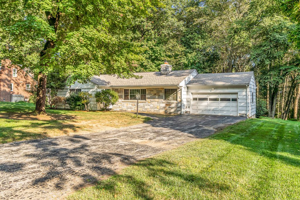 137 Cedar Hill Road, Milford, CT 06461