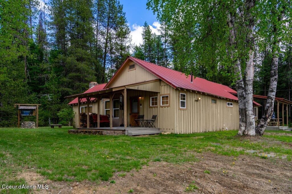 36169 Highway 57, Nordman, ID 83848