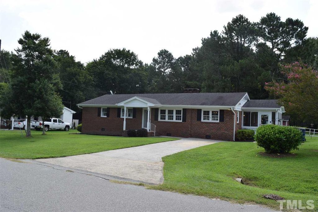 207 Britt St, Smithfield, NC 27577