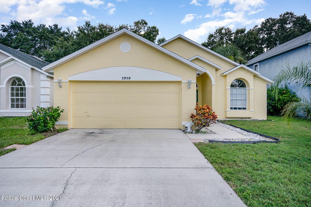 2938 Pebble Creek St, Melbourne, FL 32935