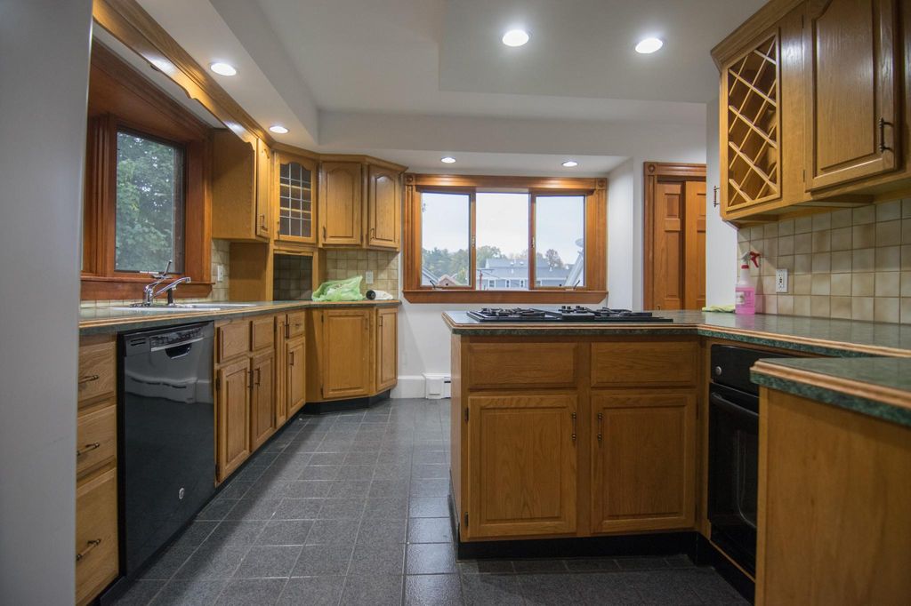 24 Shepard St #2, Brighton, MA 02135
