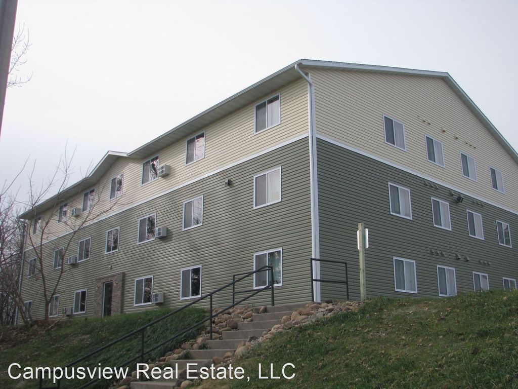 4 bed, 1200 sqft, 1,875 River Falls, WI Trulia