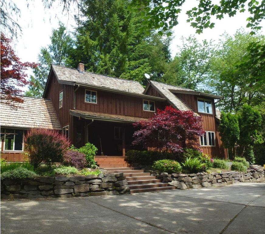 25006 SE 162nd St, Issaquah, WA 98027