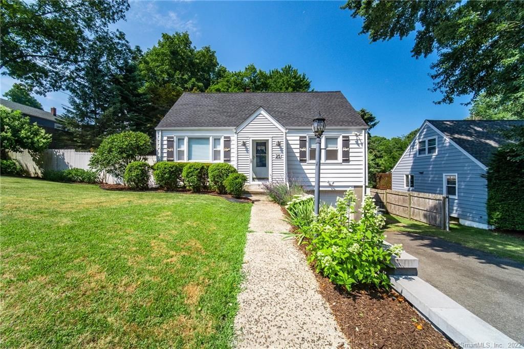 25 Loretta Pl, Bridgeport, CT 06606 Trulia